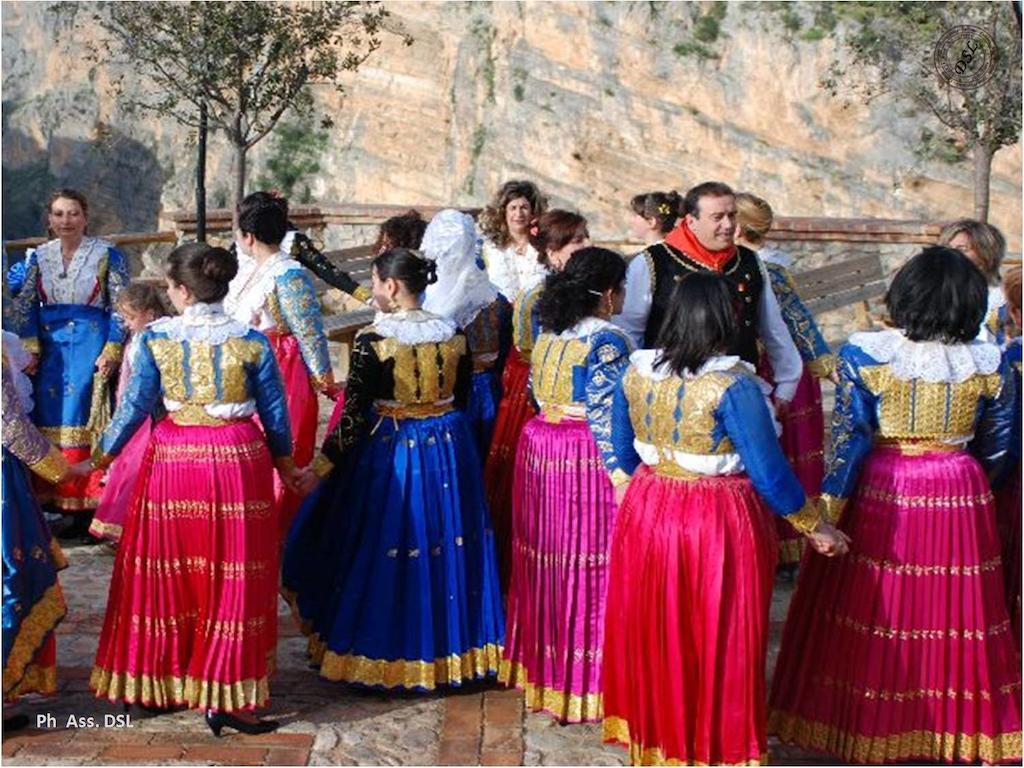 B&B La Ginestra Civita Ngoại thất bức ảnh